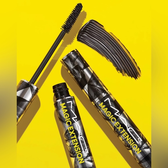 MAC magic extension mascara - Picture 2 of 4